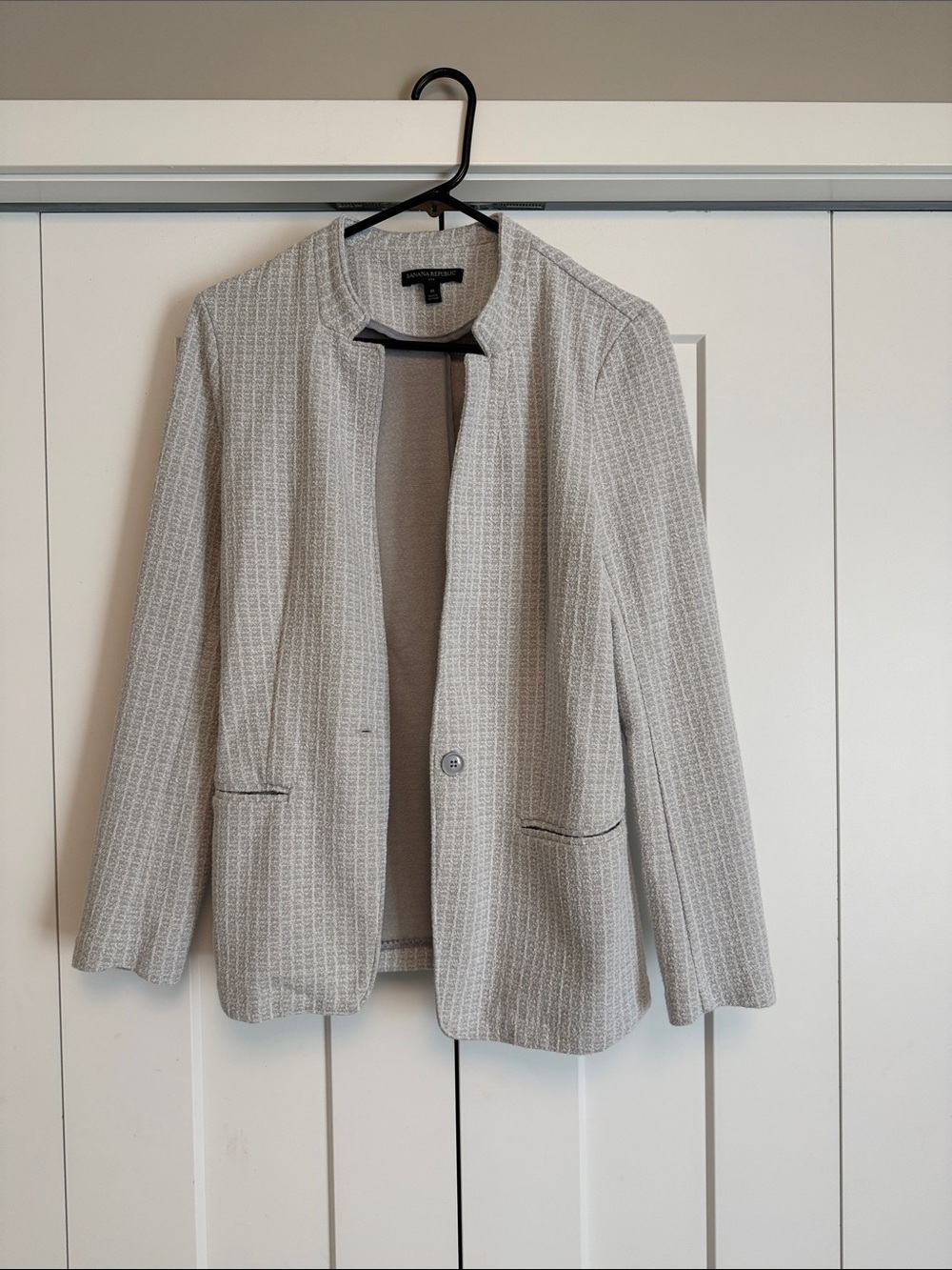 Banana Republic Light Gray/Blue Textured One Button Blazer
